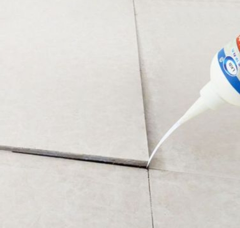 右玉瓷砖空鼓维修公司分享卫生间瓷砖脱落的原因可能有以下几点